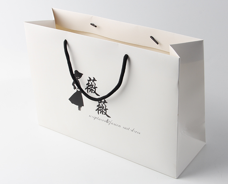 手提紙袋-廣州駿業(yè)包裝實業(yè)有限公司 手提紙袋