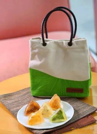 粽子包裝盒定制廠家-廣州駿業(yè)包裝實(shí)業(yè)有限公司 粽子包裝盒定制廠家