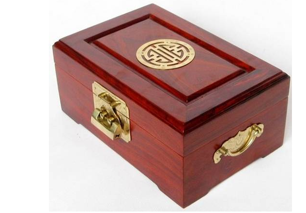 珠寶首飾盒定做廠家-廣州駿業(yè)包裝實(shí)業(yè)有限公司 珠寶首飾盒定做廠家